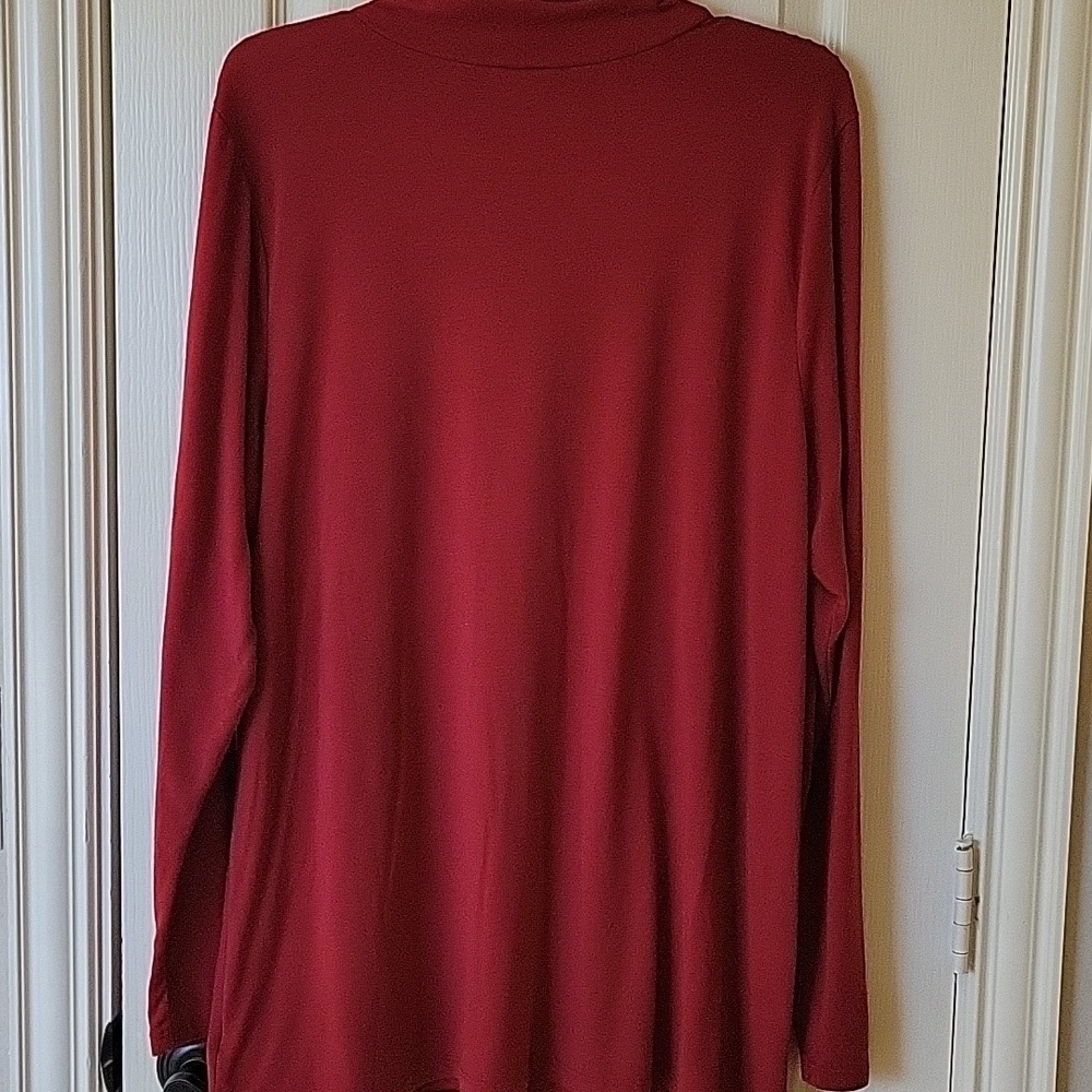 Torrid Red long sleeve Knit Top size 3 (3x) - Picture 9 of 9